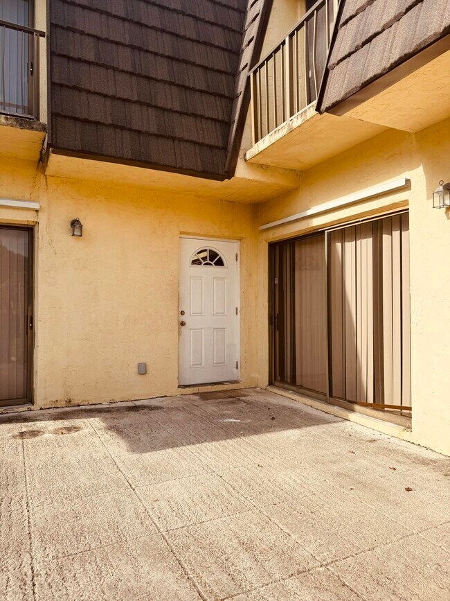 Foto del edificio - 4626 Cherry Rd