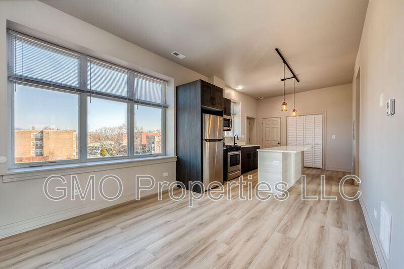 Foto principal - 1427 South Kedzie Avenue