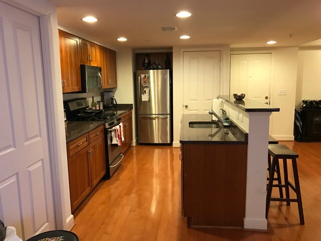 Kitchen - 1220 N Fillmore St