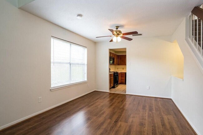 Foto del edificio - 9758 Overmead Dr