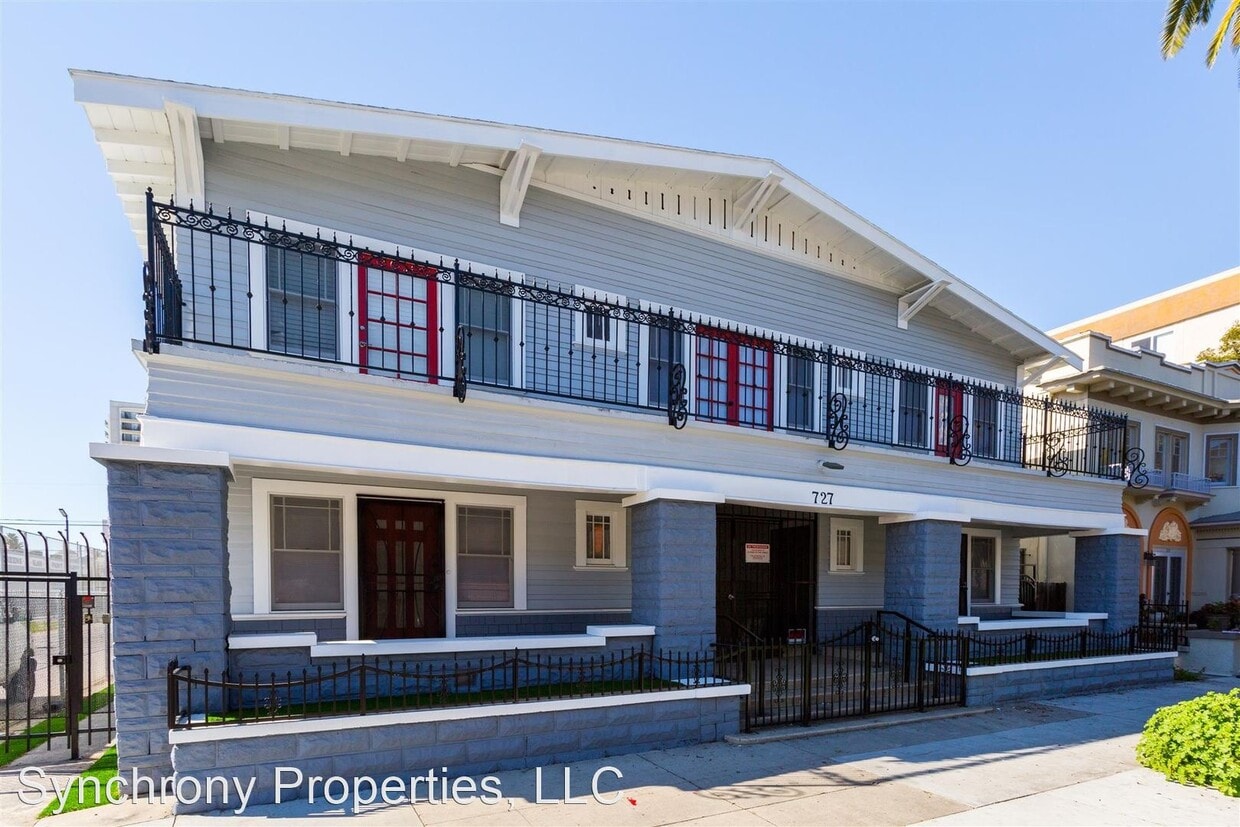 Primary Photo - 727 Locust Ave