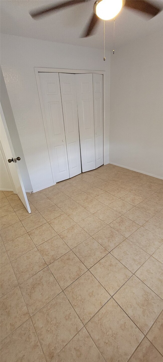 Foto del edificio - 14413 Tiffer Ln