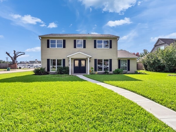 Building Photo - 2103 Longhorn Dr