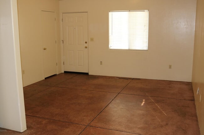 Building Photo - 89 E Laguna St