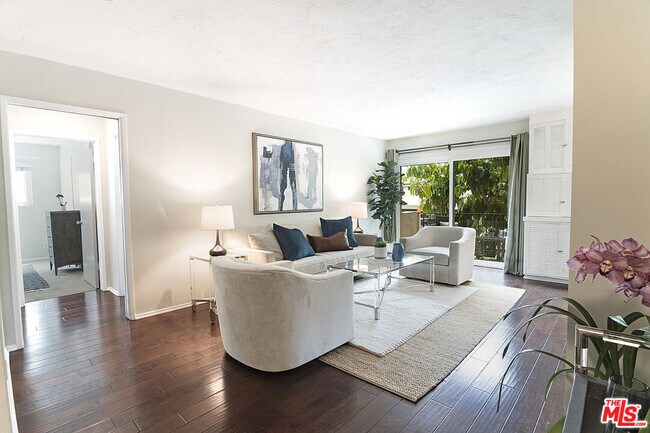 Foto del edificio - 1730 Camden Ave