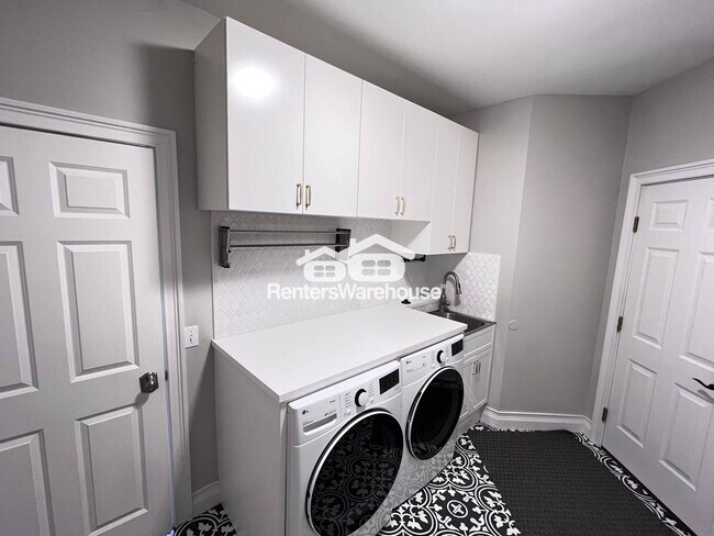 Foto del edificio - 10171 Bridgewater Ct