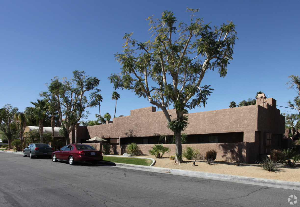 Foto del edificio - 45451 Deep Canyon Rd