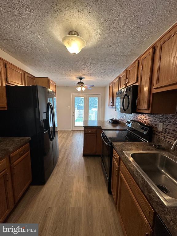 Building Photo - 309 Sherando Cir