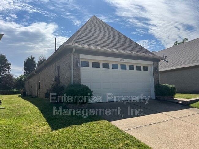 Building Photo - 6801 Shorey Ln