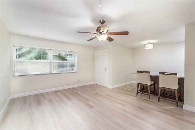 Building Photo - 4810 S Dauphin Ave