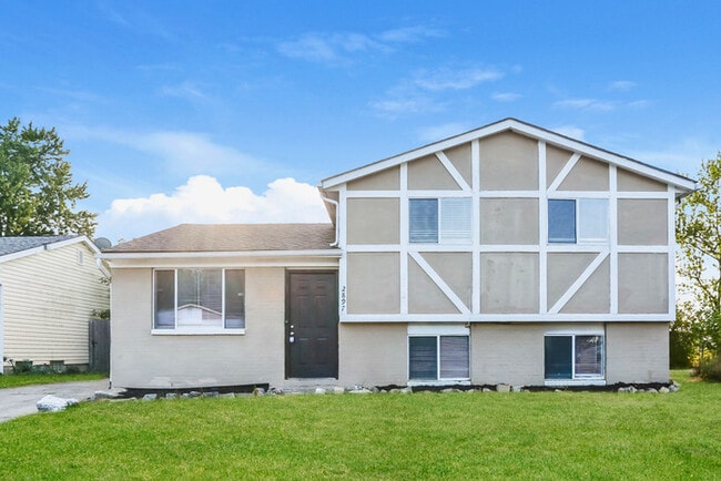 Building Photo - 2897 Falcon Bridge Dr