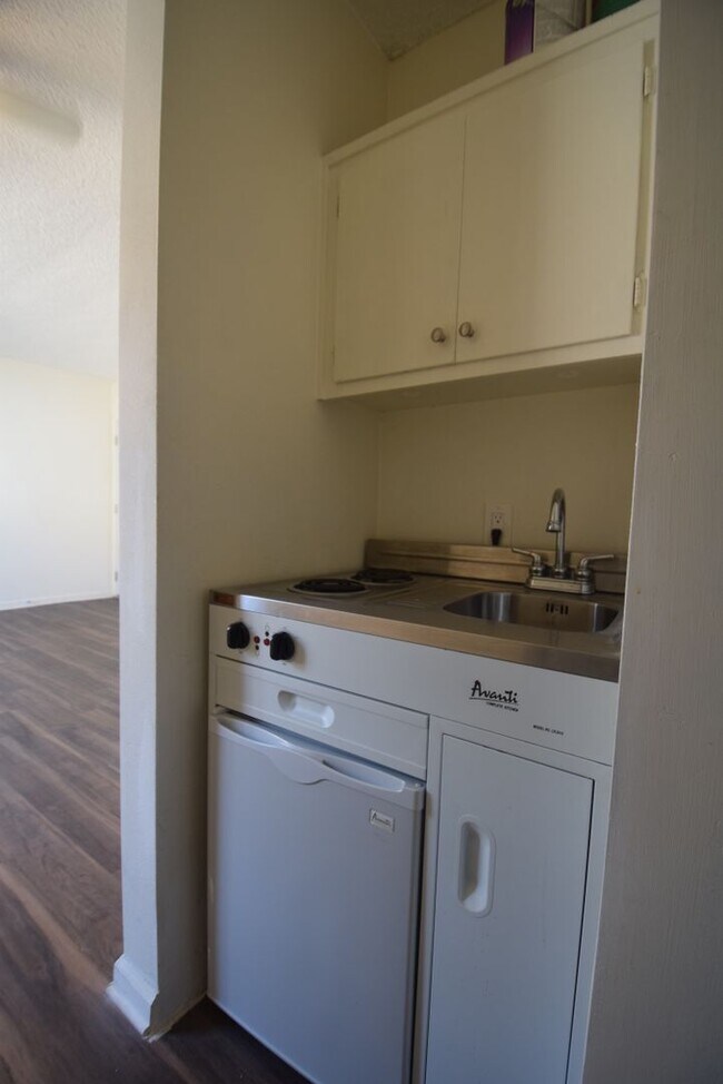 Foto del edificio - 5321 Agnes Ave