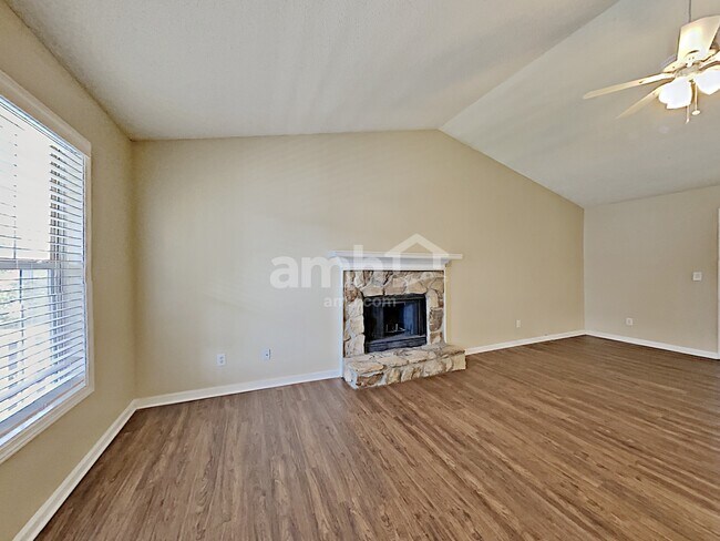 Foto del edificio - 32 Alston Ln SW