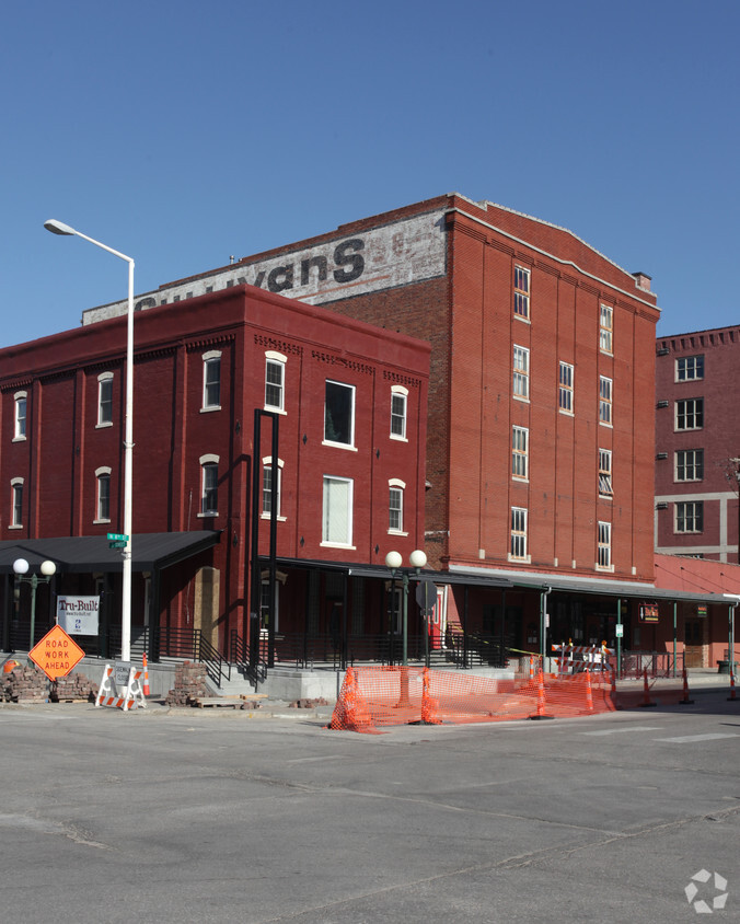 Primary Photo - Lincoln Lofts Building