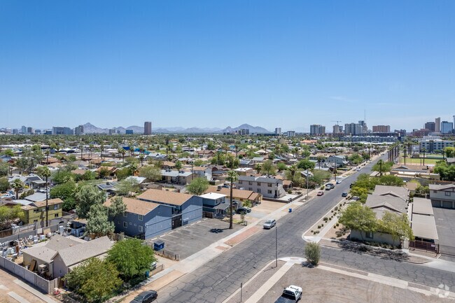 Proximidad al centro - West Polk Apartments