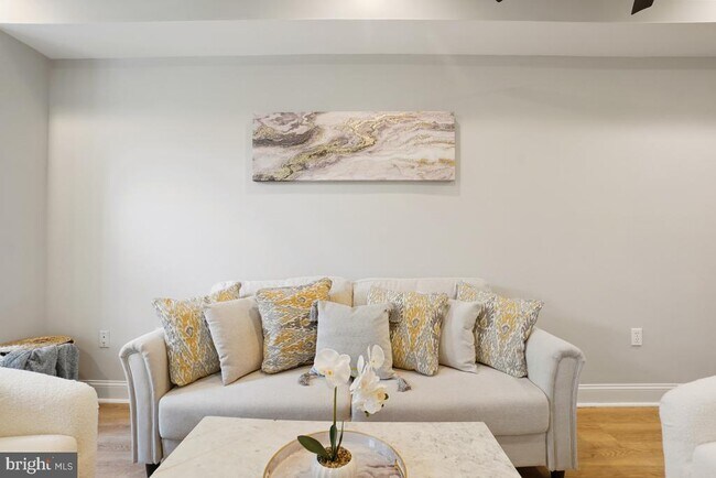 Foto del edificio - 3207 Sherman Ave NW