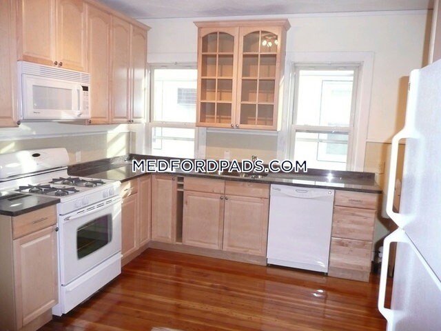 Primary Photo - 18 Liberty Ave