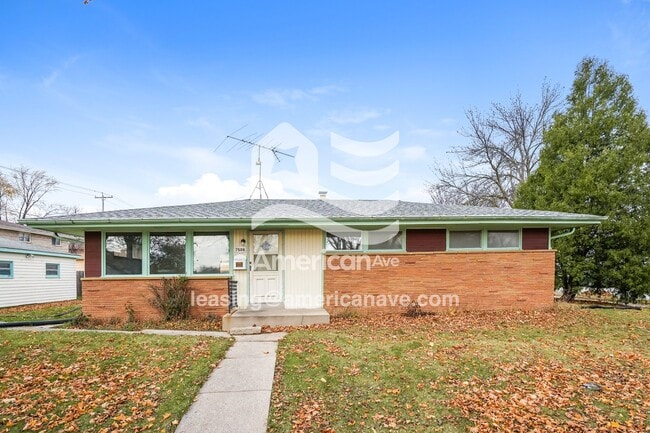 Building Photo - 7506 W Glendale Ave