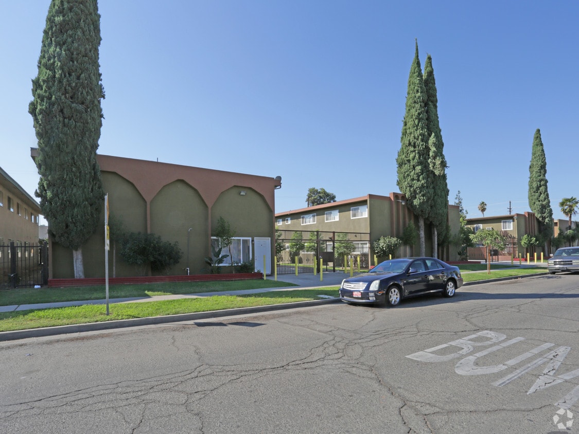Primary Photo - 1331-1349 E San Bruno Ave