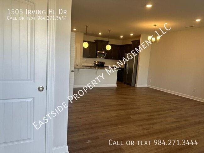 Foto del edificio - 1505 Irving Hl Dr