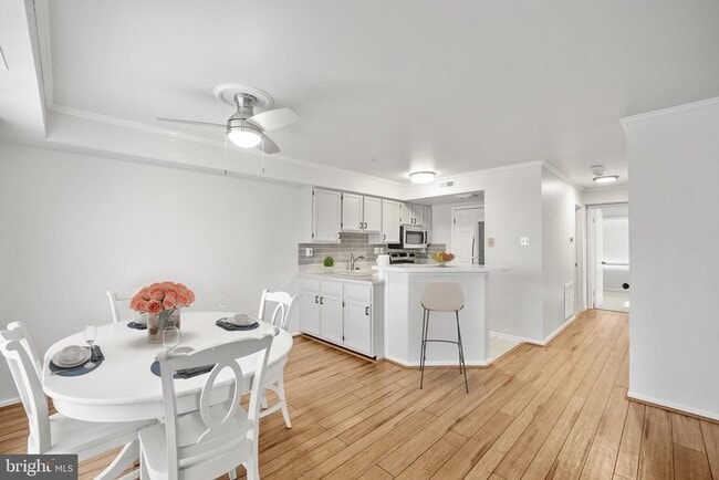 Building Photo - 31 Everett Dr