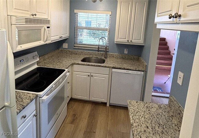 Foto del edificio - 180 Turtle Lake Ct