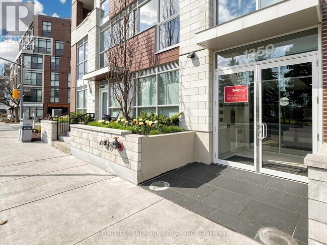 Photo du bâtiment - 1350 Kingston Rd
