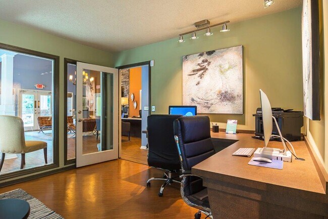 Business Center - 3255 Clairmont North NE