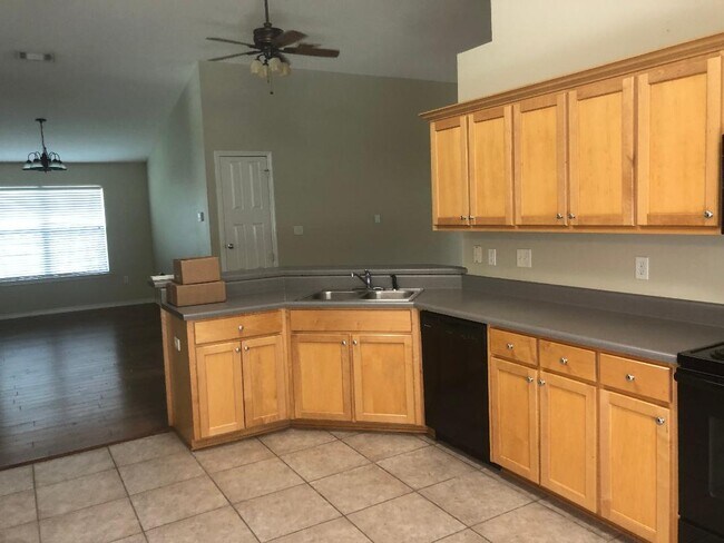 Foto del edificio - 1151 Hayden Ct