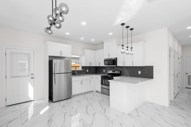 Foto del edificio - 504 N Emerald Ave