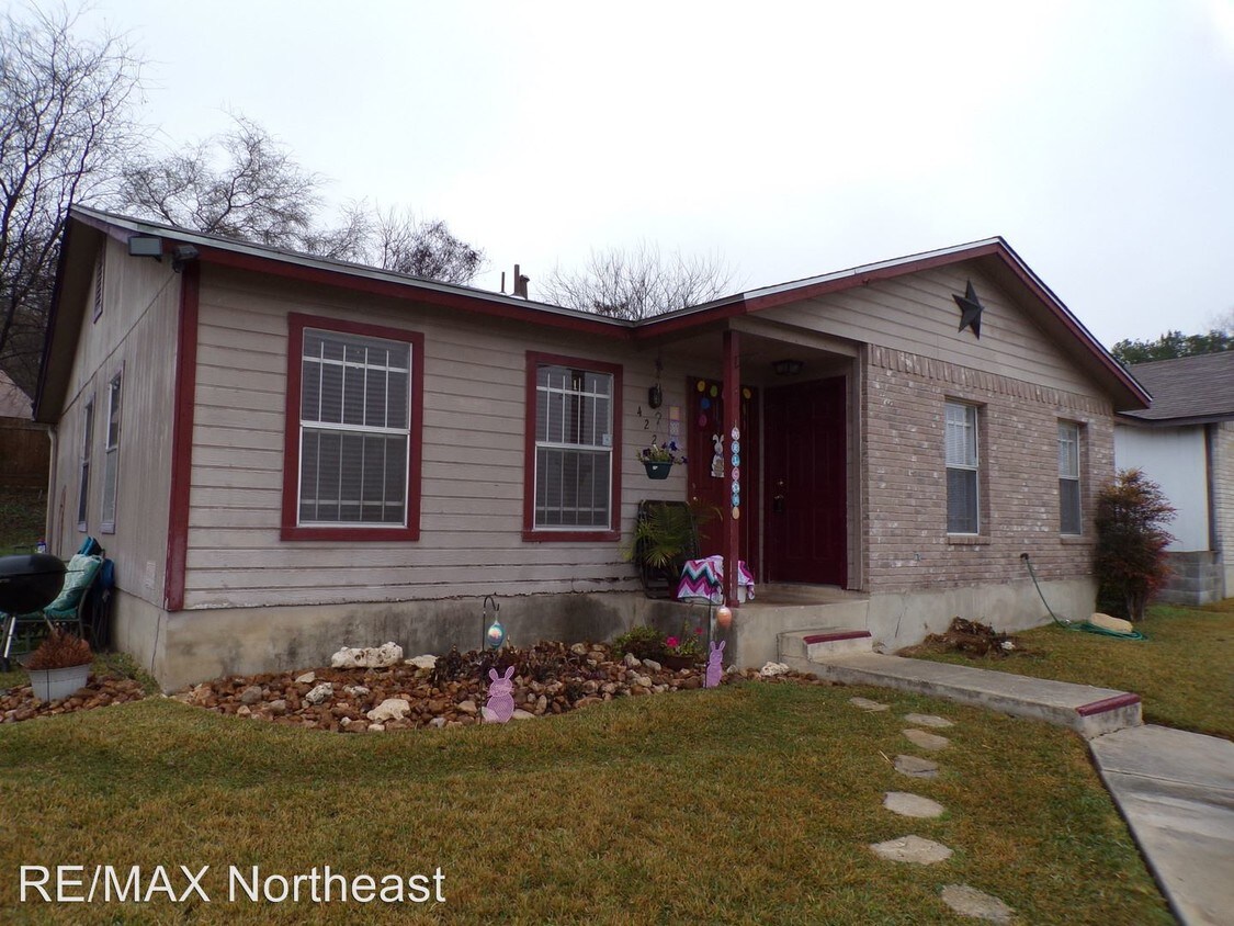 Primary Photo - 4227 Woodmanor Dr