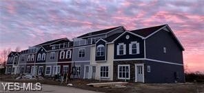 Building Photo - 352-6 Eden Ln