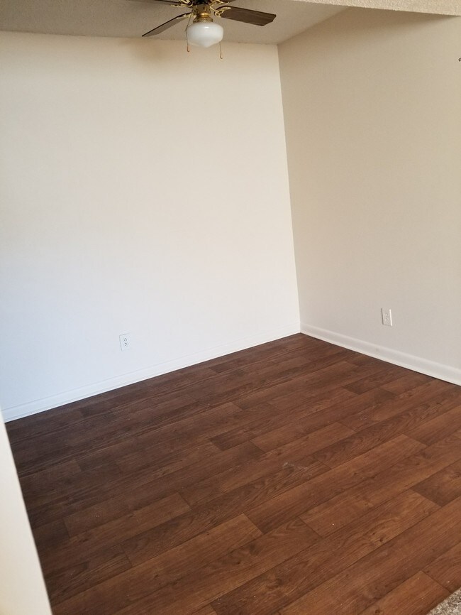 Building Photo - 190 Shelton Rd