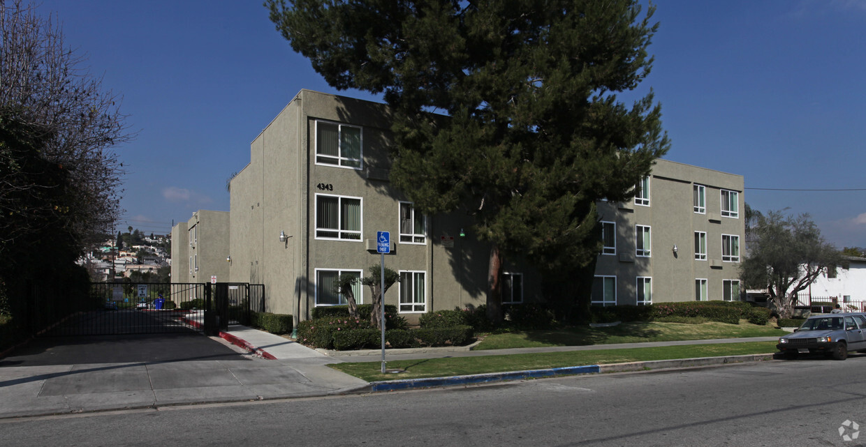 Primary Photo - Tres Lomas Garden (62+ Senior Community)
