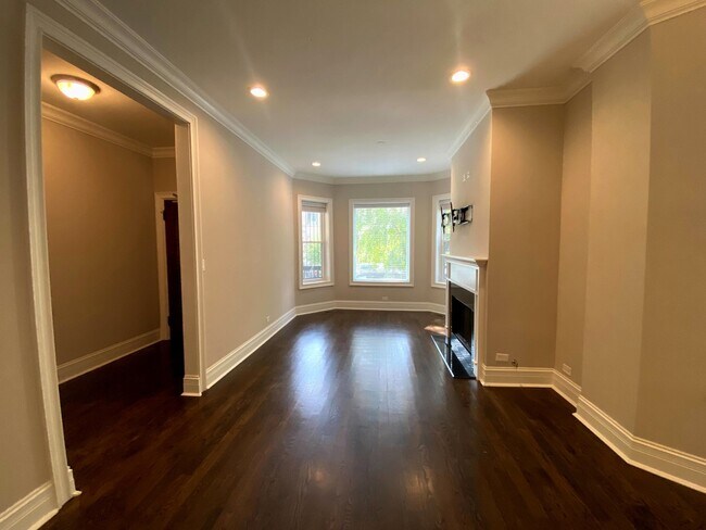Foto del edificio - 3728 N Magnolia Ave