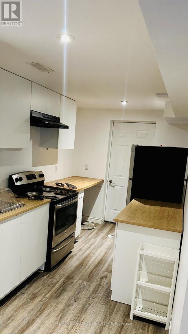 Building Photo - 57 Creek Ridge St