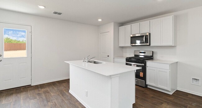 Building Photo - 1671 House Finch Dr