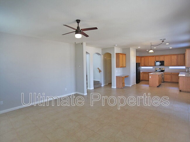 Building Photo - 8636 W Brown St