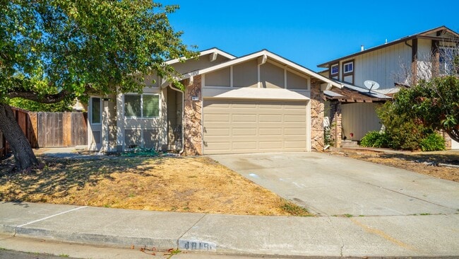 Building Photo - 4815 Greenridge Ct