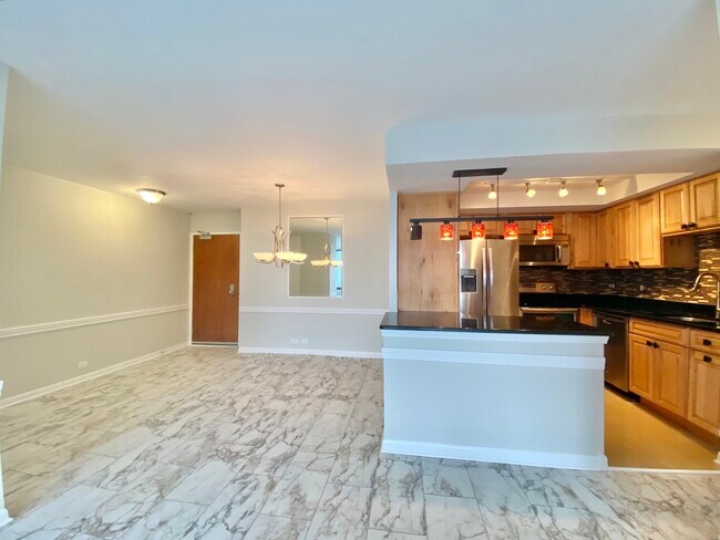 Building Photo - 155 N Harbor Dr