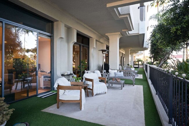 Foto del edificio - Waterfront Lifestyle Living