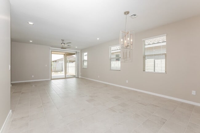 Building Photo - 6815 W Levi Dr