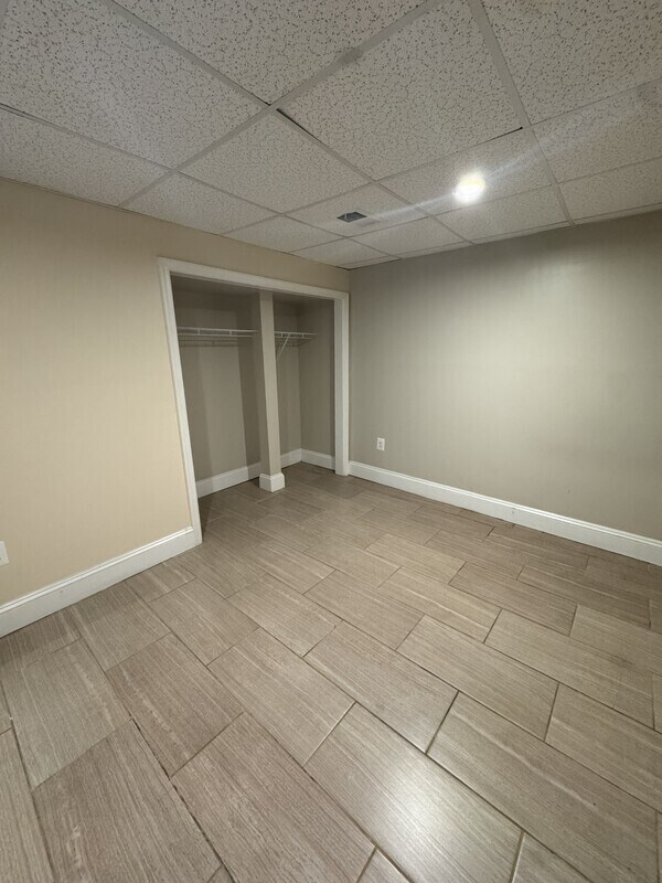 Building Photo - 628 Ingleside Ave