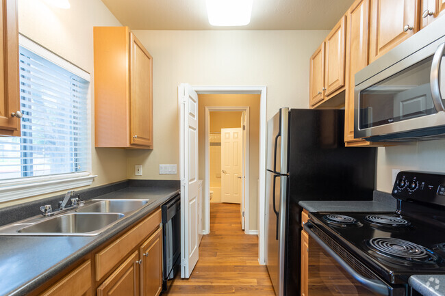 1HAB, 1BA - 640 ft² - Madison at the Arboretum