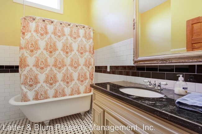 Foto del edificio - 2 br, 2 bath House - 2126 Franklin Ave.