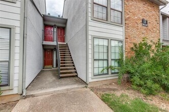 Building Photo - 15151 Berry Trail