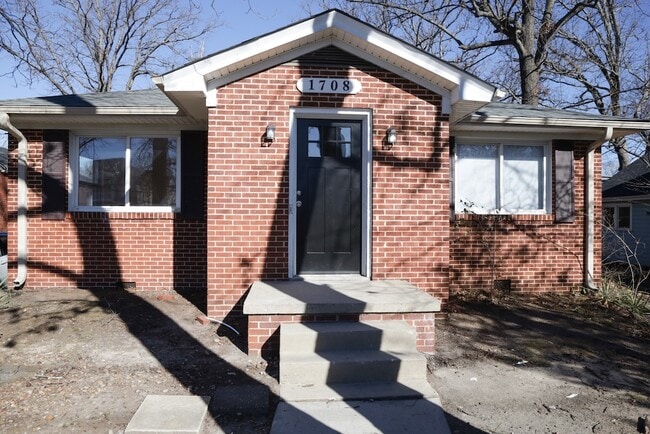 Building Photo - 1708 Walker Ave