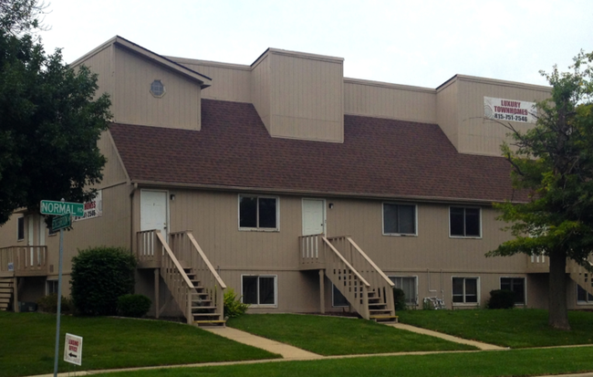 Building Photo - 809 Edgebrook Dr