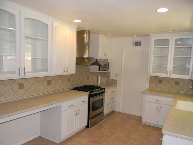 Foto del edificio - 1306 E Mayfair Ave