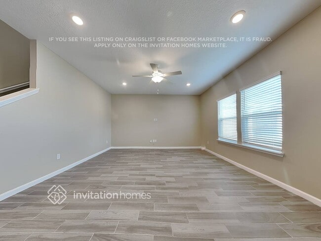 Foto del edificio - 7533 Chervil St